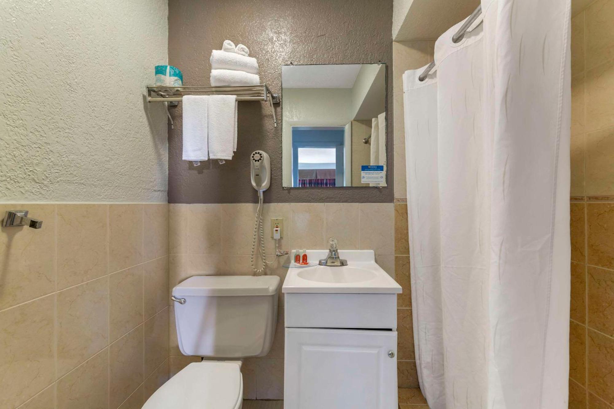 Fort Lauderdale Gardens Inn & Suites Ft Lauderdale International Airport Hollywood Extérieur photo
